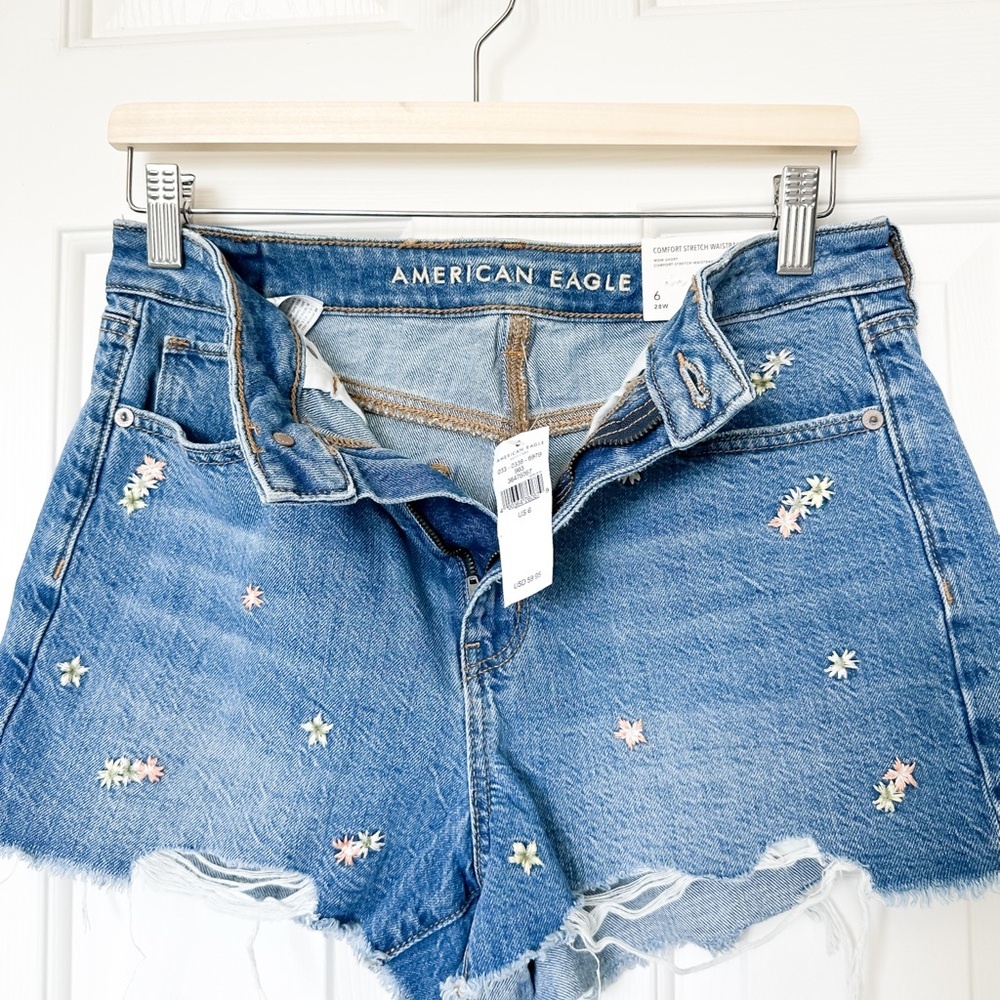 American Eagle Denim Mom Shorts NWT Women’s - Size 6 - Picture 9 of 12